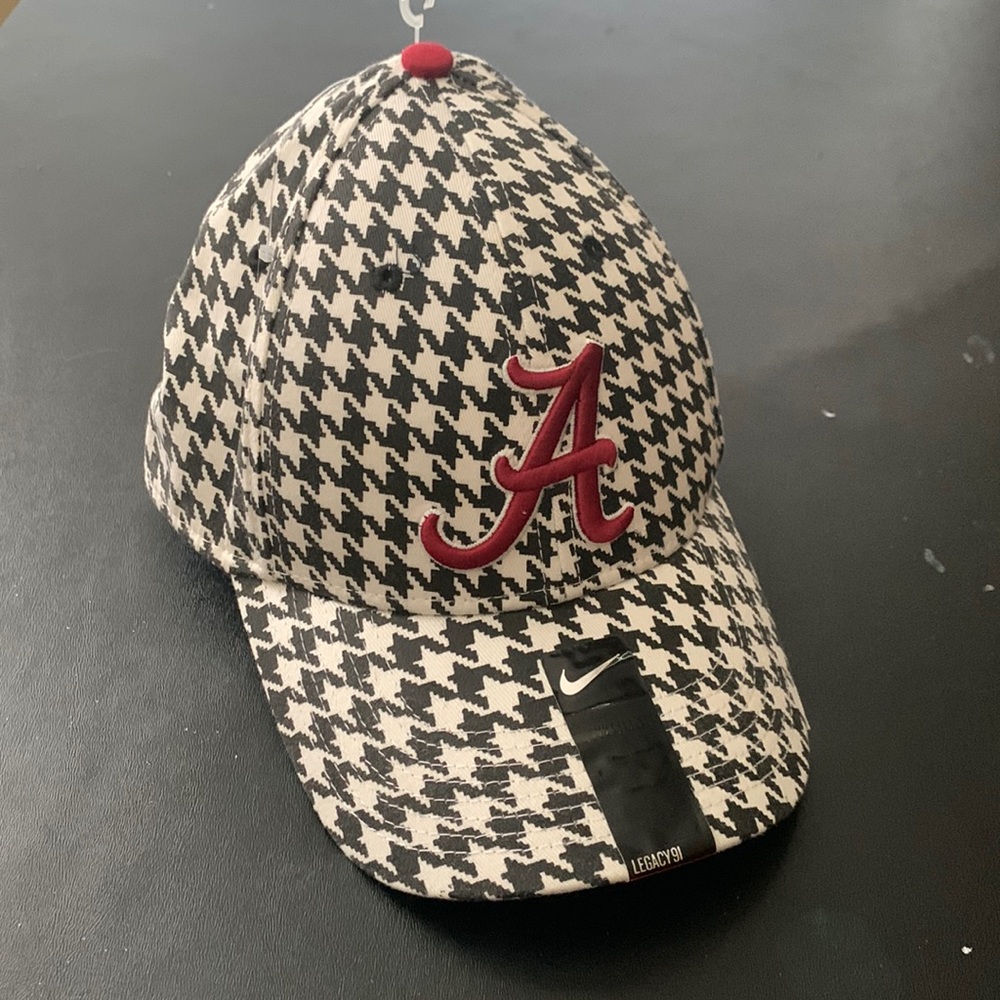 Nike University of Alabama Women’s Collegiate Cap, Houndstooth NEW WITH TAGS